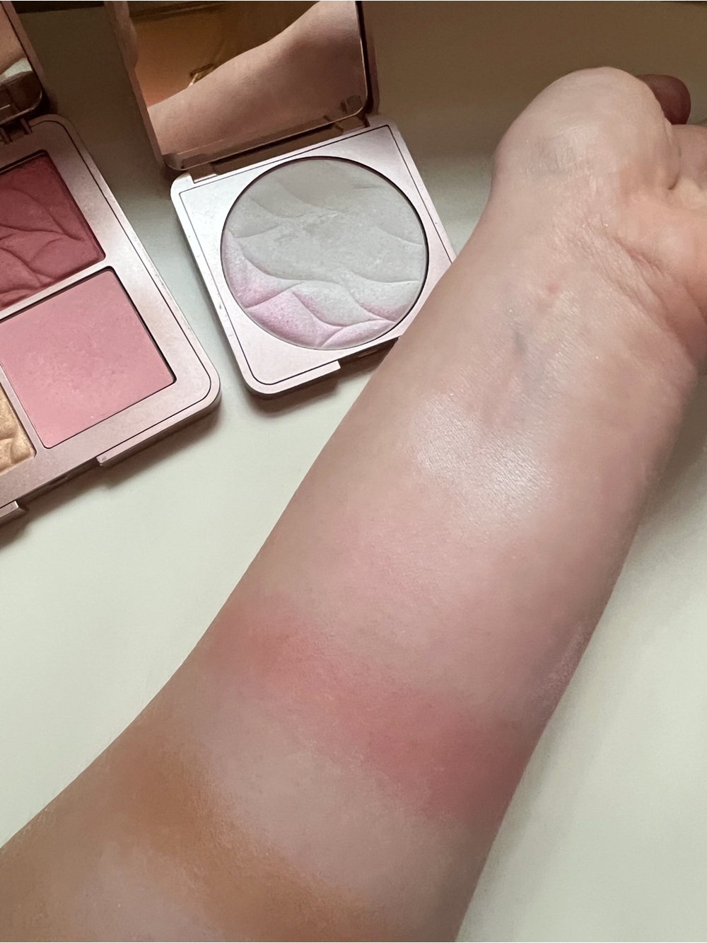 Kiko Milano Face Palette & Finishing Powder Bundle - Picture 6 of 7